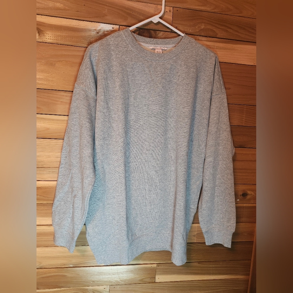 Victoria's Secret Light Gray  Crewneck Sweater Size M